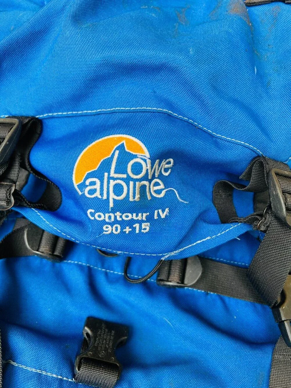 Vintage Lowe Alpine Contour IV internal frame hiking backpack